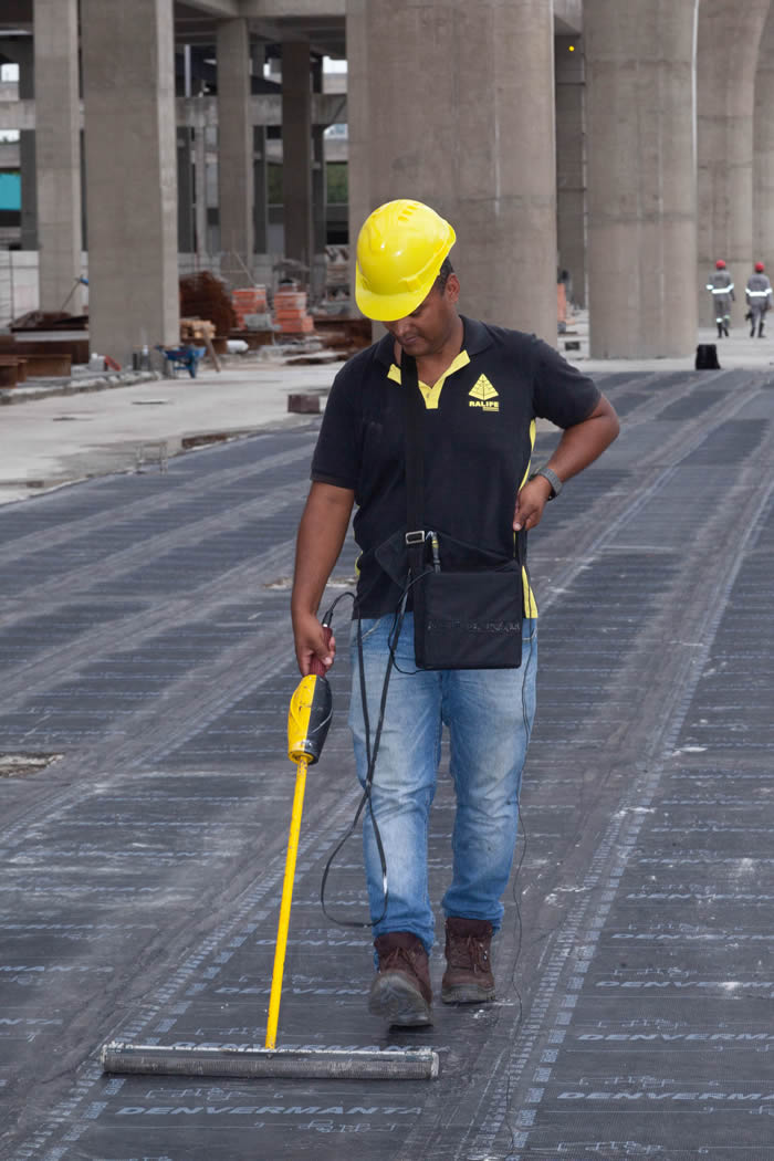Segurança na construção: teste de estanqueidade rápido e preciso